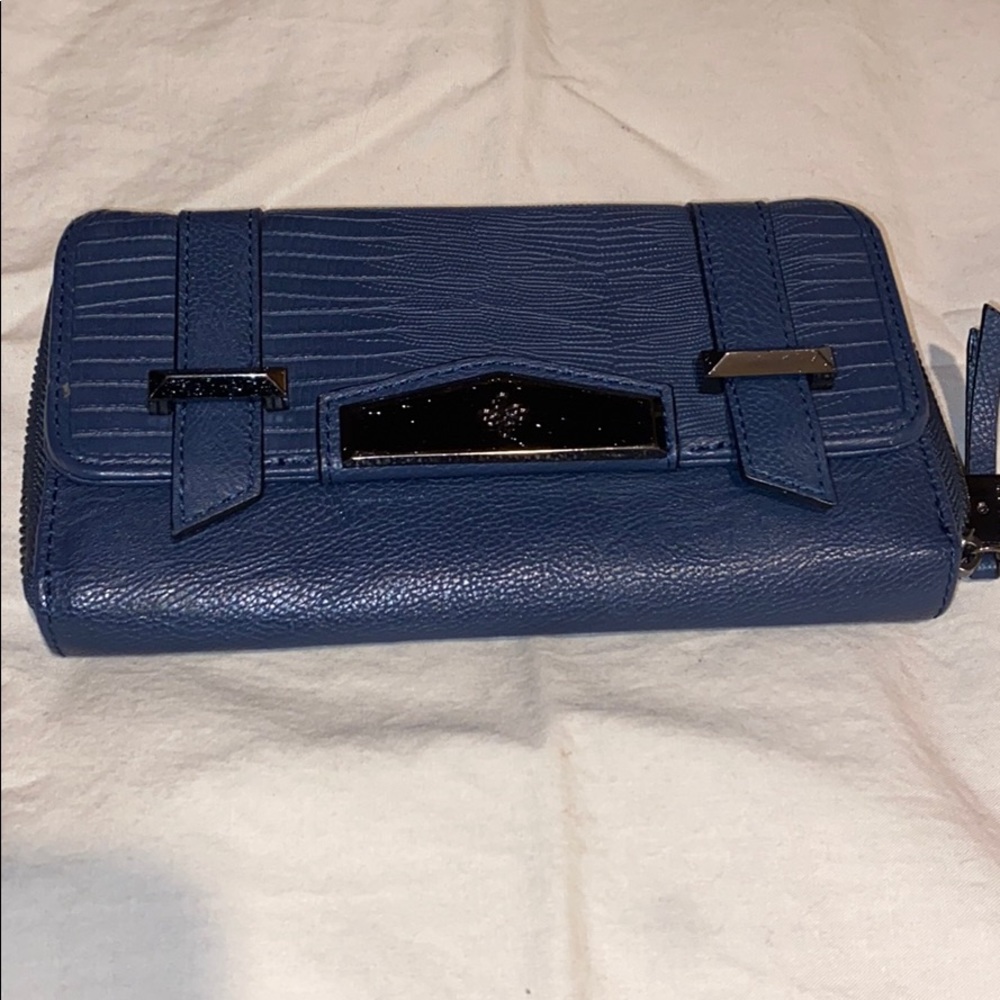 Simply Vera Wang- Navy wallet